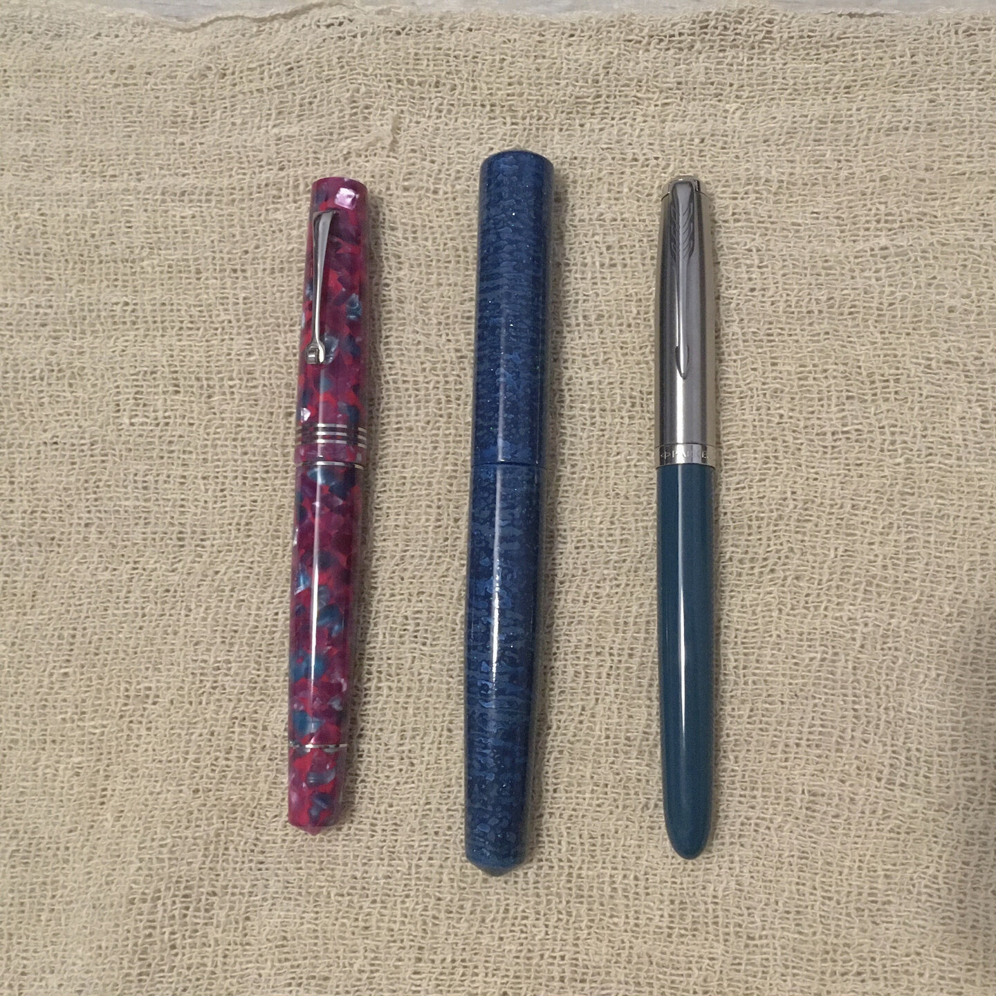 From left to right: Leonardo Momento Zero Las Coloradas, Tamenuri Studio Blue Waves, Parker 51 (2021)