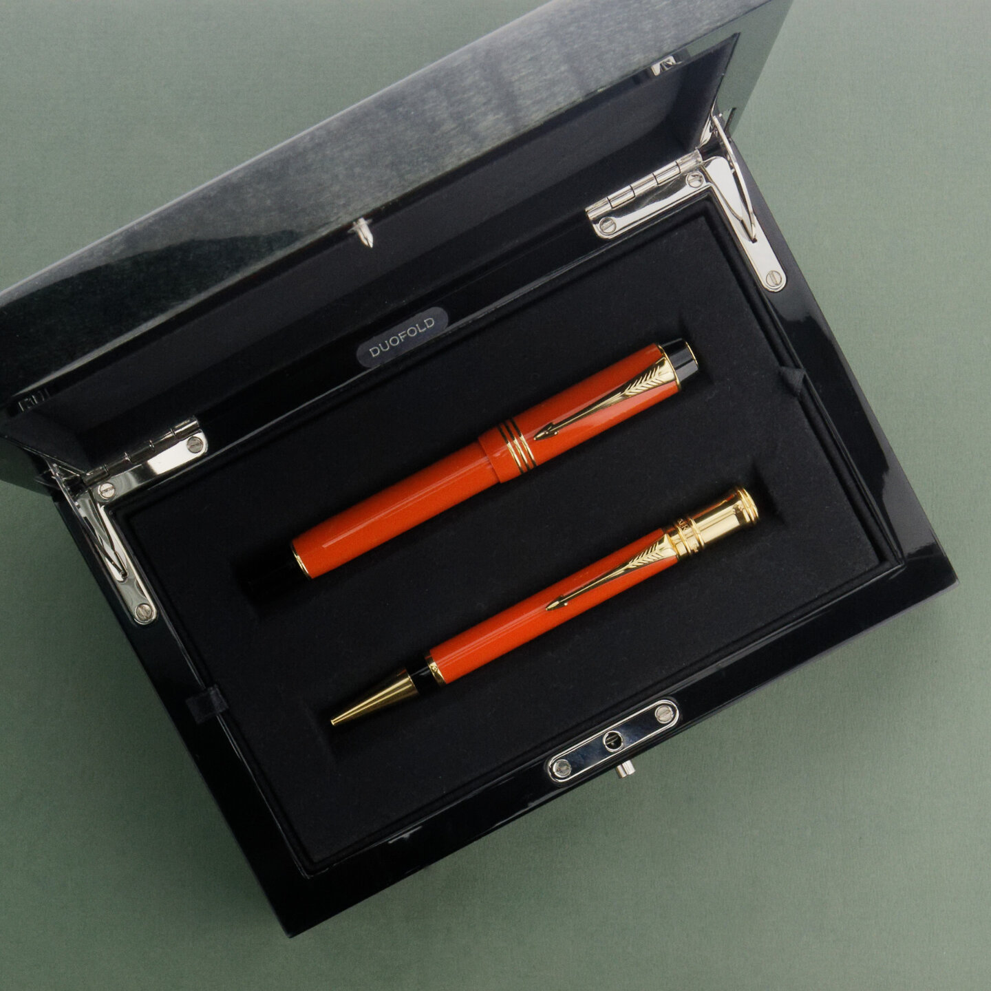 Akkerman Duofold set in the giftbox