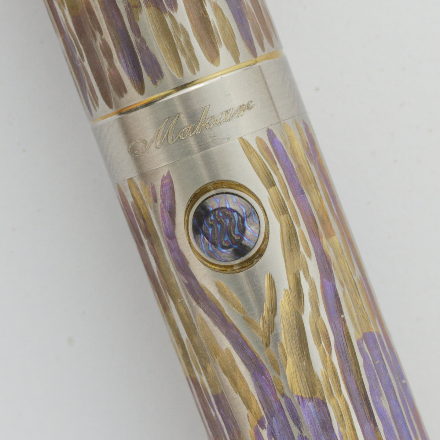 Zircuti roll stopper