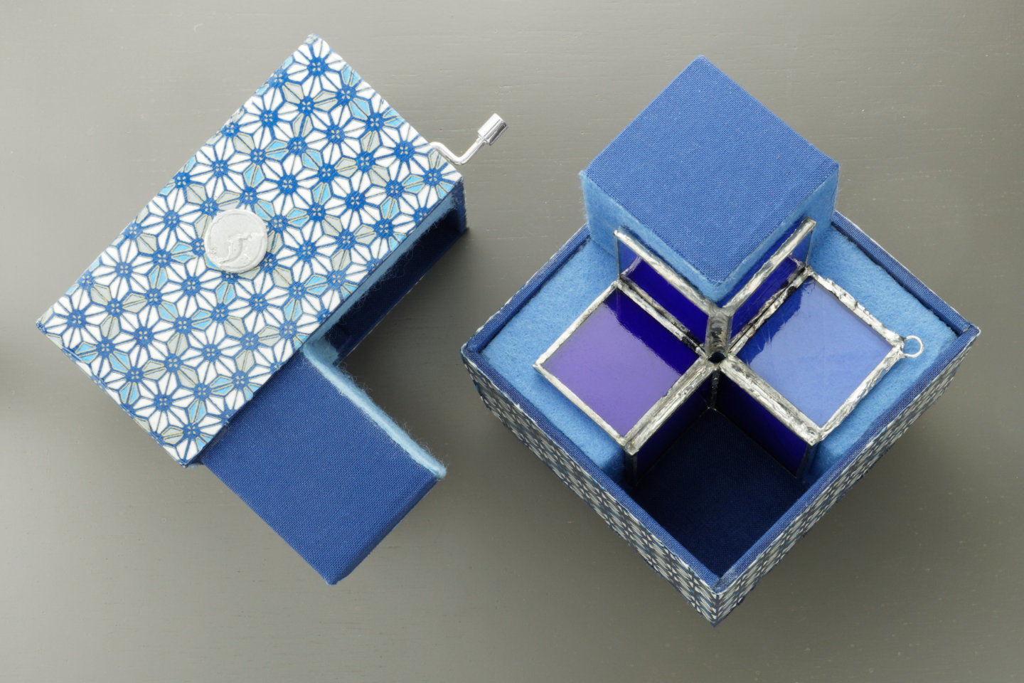 Snowflake in box