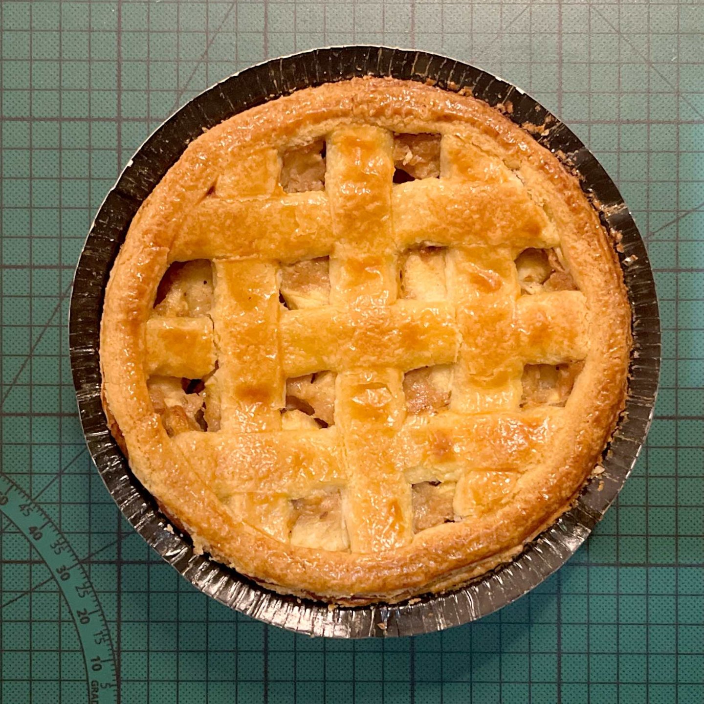 Ordinary supermarket pie