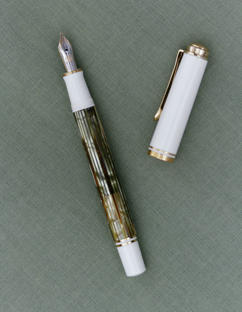 Pelikan M400 White Tortoise