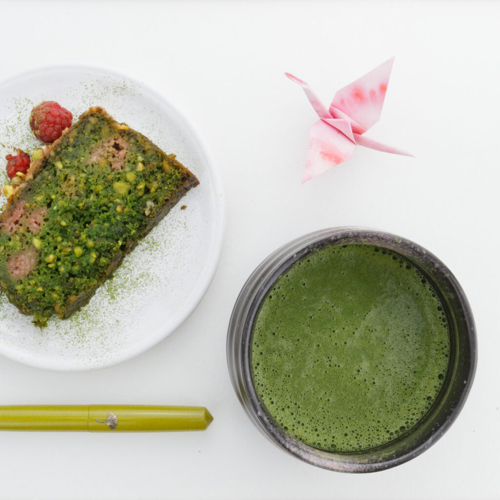 Matcha in chawan, spinach pistachia raspberry cake, matcha green fountain pen
